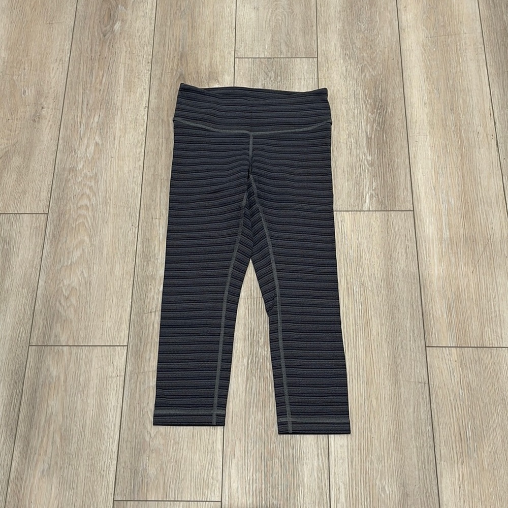 Lululemon Cropped Legging
